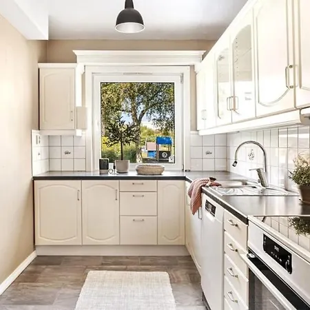 Lovely With Free Parking In Shared * Bergen