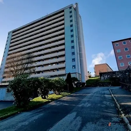 Lovely With Free Parking In Shared * Bergen