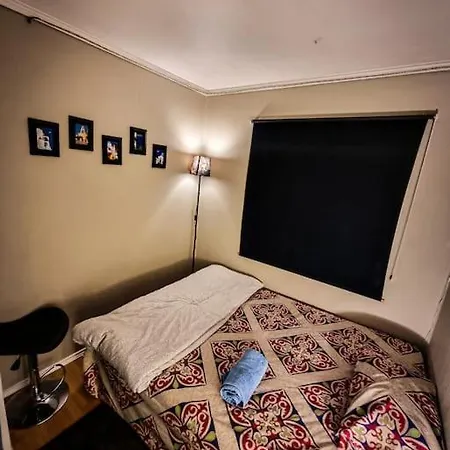 Lovely With Free Parking In Shared Bergen
